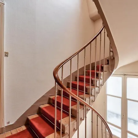 For 2 - Arc De Triomphe 16e *